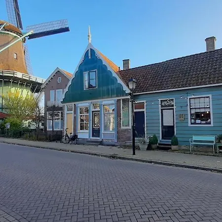 La Balena In Near Amsterdam * Zaandijk