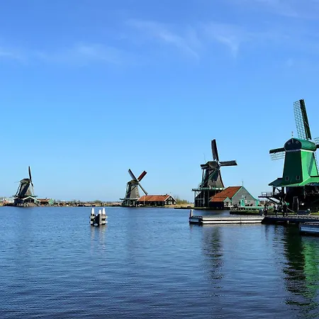 La Balena In Near Amsterdam * Zaandijk